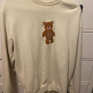 Olivelynn cream teddy bear crewneck